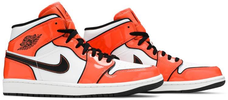 Air Jordan 1 Mid SE Turf Orange