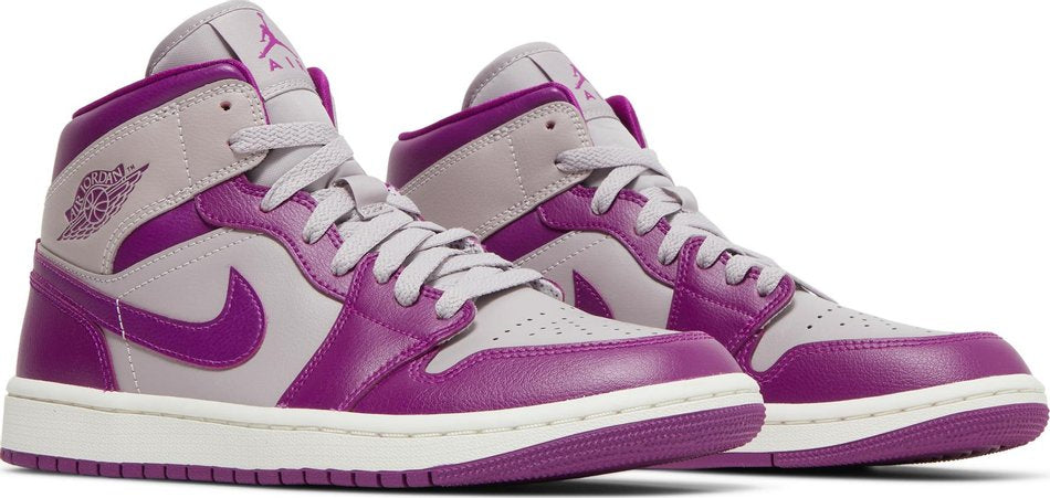 Wmns Air Jordan 1 Mid Magenta