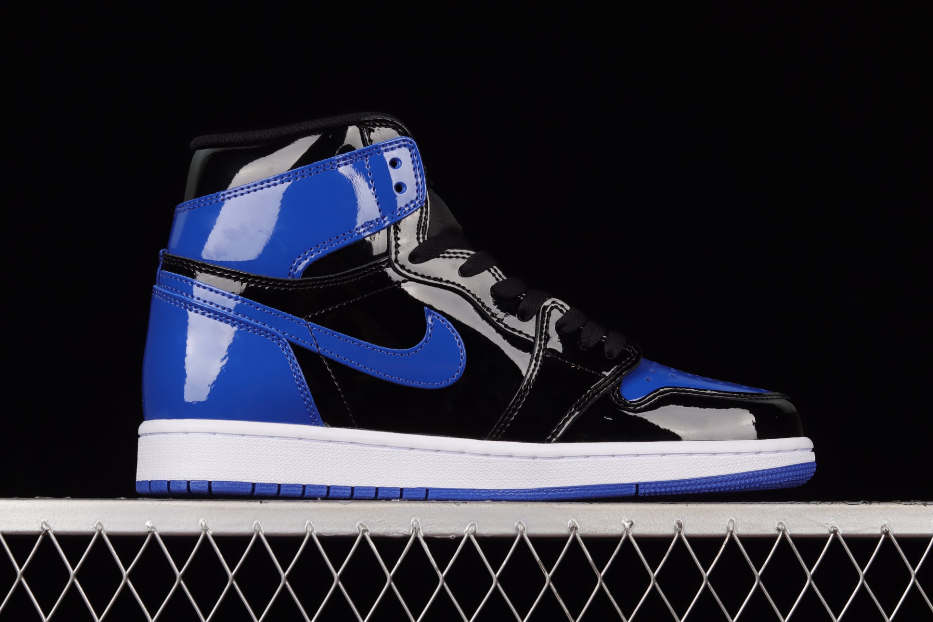 Air Jordan 1 Retro High Royal Blue Black White