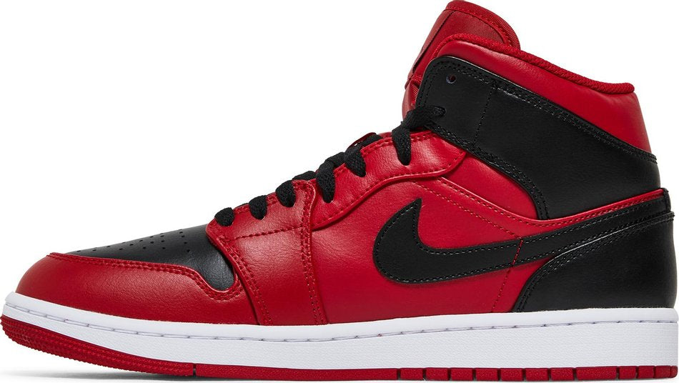 Air Jordan 1 Mid Reverse Bred