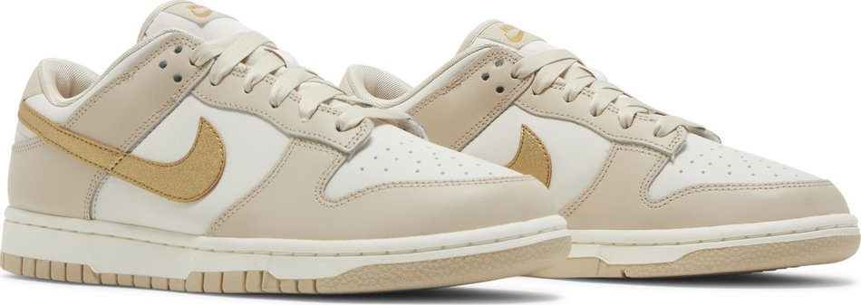 Wmns Dunk Low 'Gold Swoosh' DX5930-001