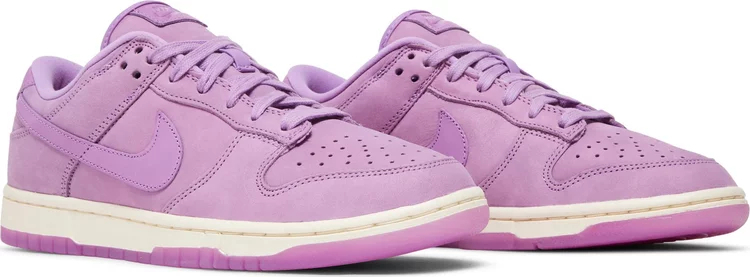 Wmns Dunk Low Premium 'Rush Fuchsia' DV7415-500