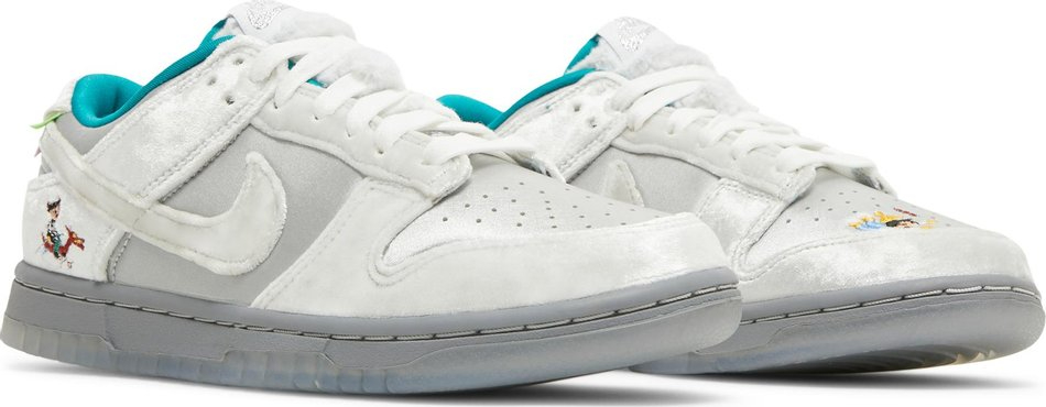 Wmns Dunk Low 'Ice' D02326-001