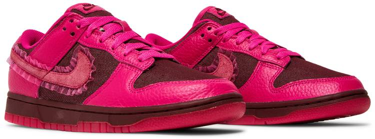 Wmns Dunk Low 'Valentine's Day' DQ9324-600