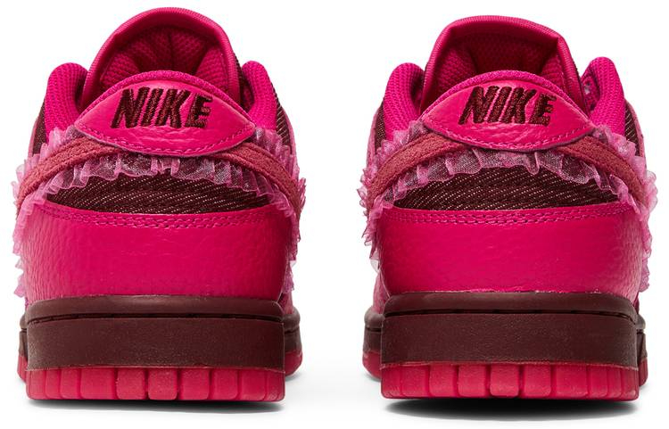 Wmns Dunk Low 'Valentine's Day' DQ9324-600