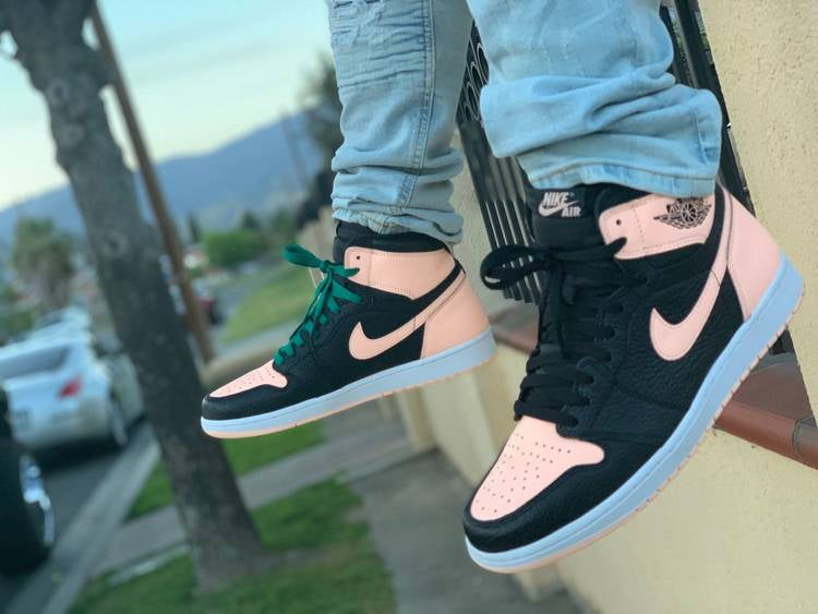 Air Jordan 1 Retro High OG Crimson Tint