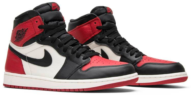 Air Jordan 1 Retro High OG Bred Toe